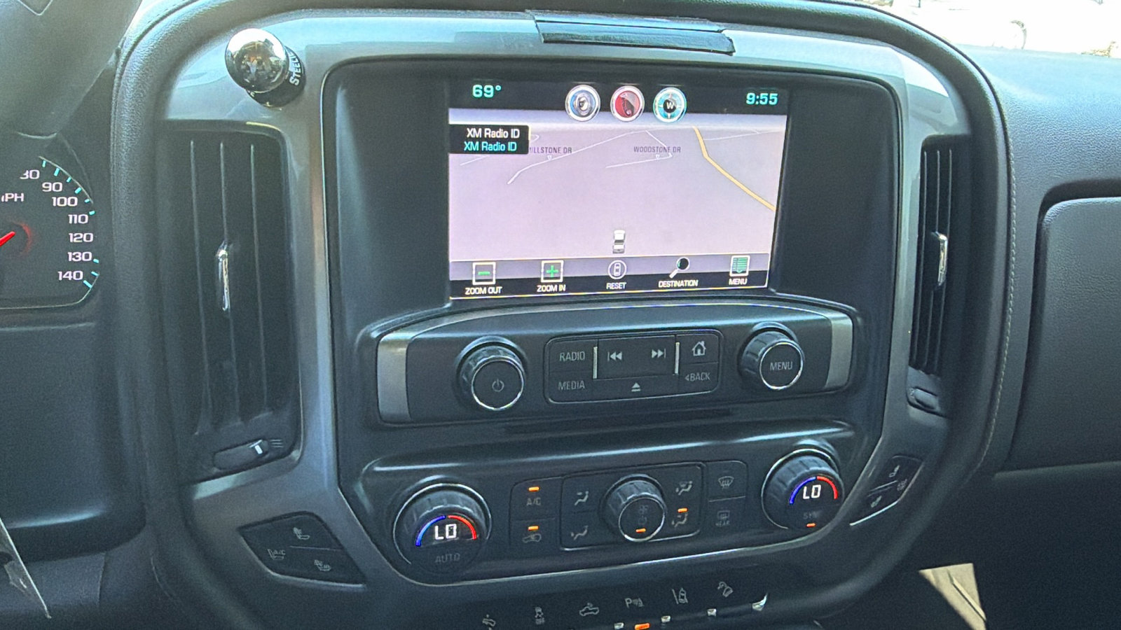 Used 2015 Chevrolet Silverado 1500 LTZ Z71 w/ Custom Sport Edition AWD/4WD image 33