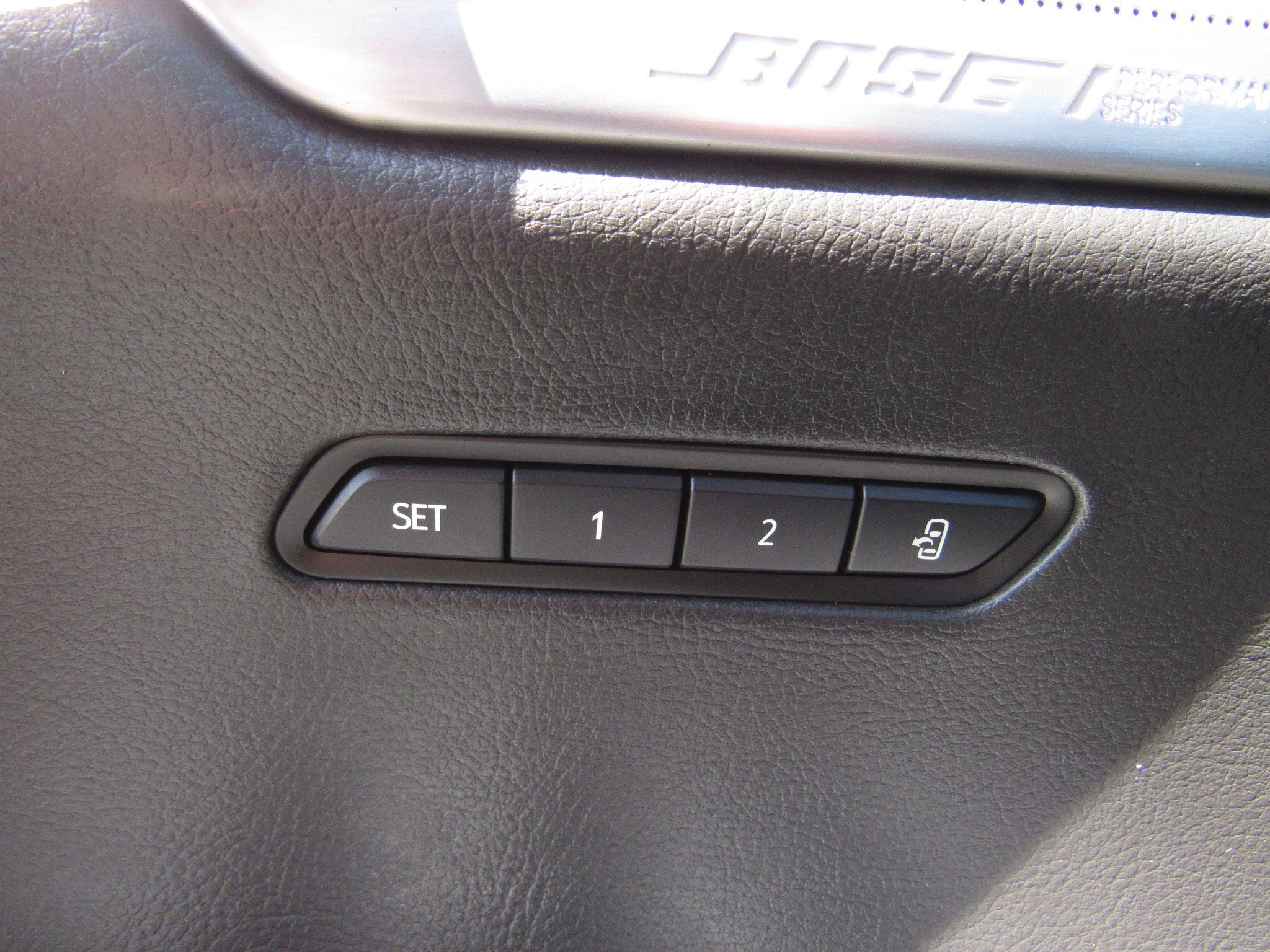 Used 2024 Cadillac XT6 Premium Luxury image 24