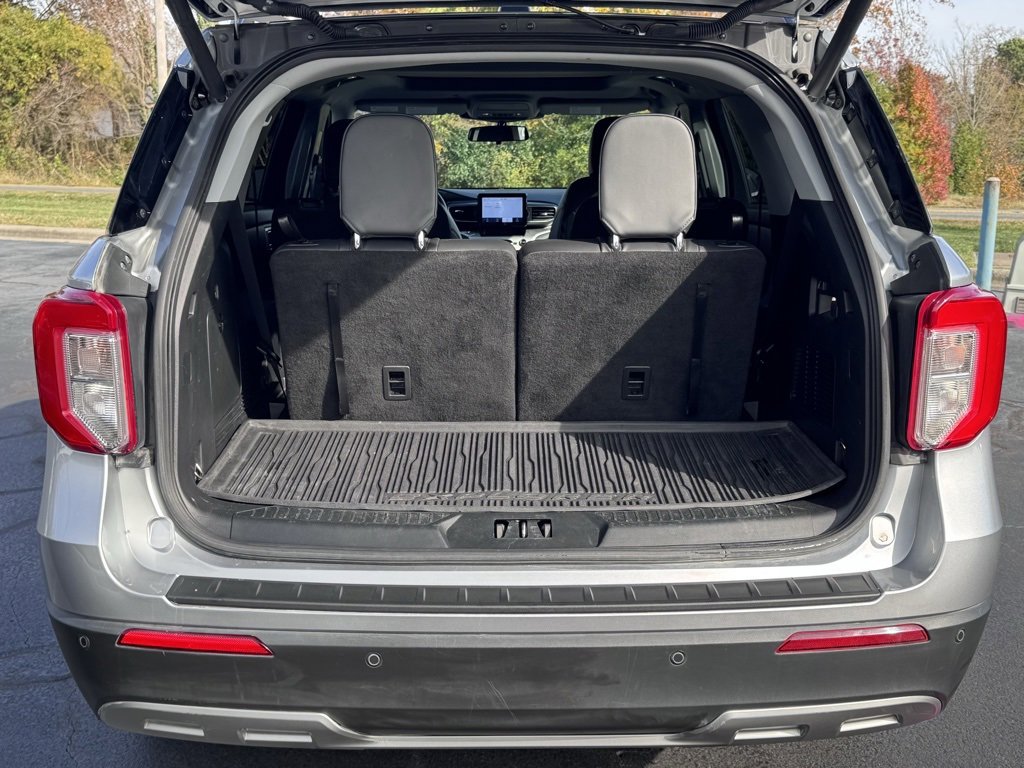 Used 2022 Ford Explorer XLT w/ Equipment Group 202A image 40