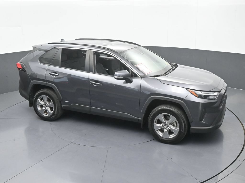 Used 2024 Toyota RAV4 XLE AWD/4WD image 47