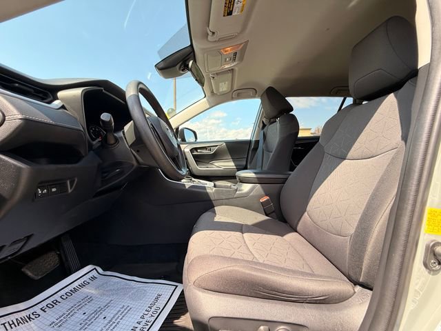 Used 2021 Toyota RAV4 XLE image 24