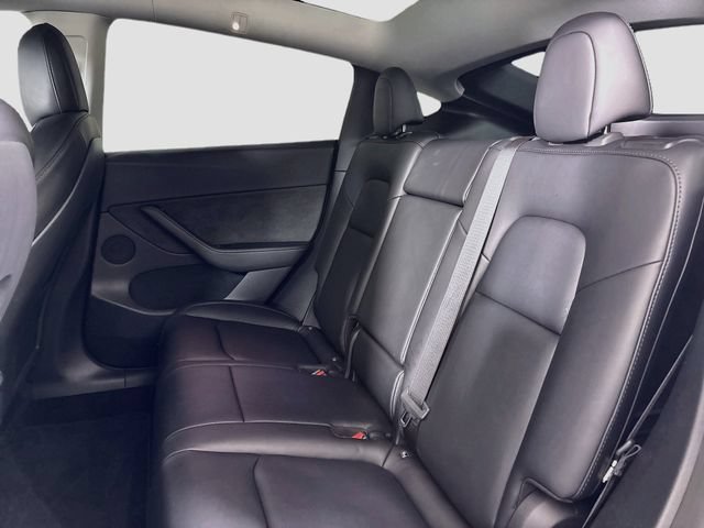 Used 2022 Tesla Model Y Long Range AWD/4WD image 22