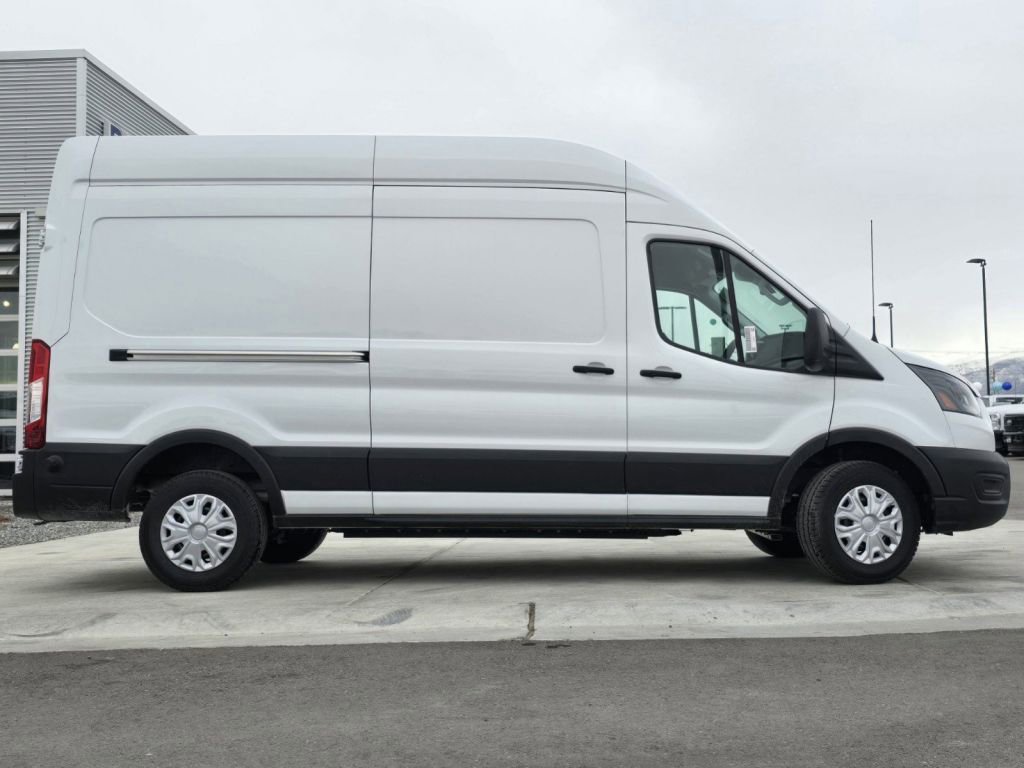 Used 2024 Ford E-Transit 148 High Roof image 22