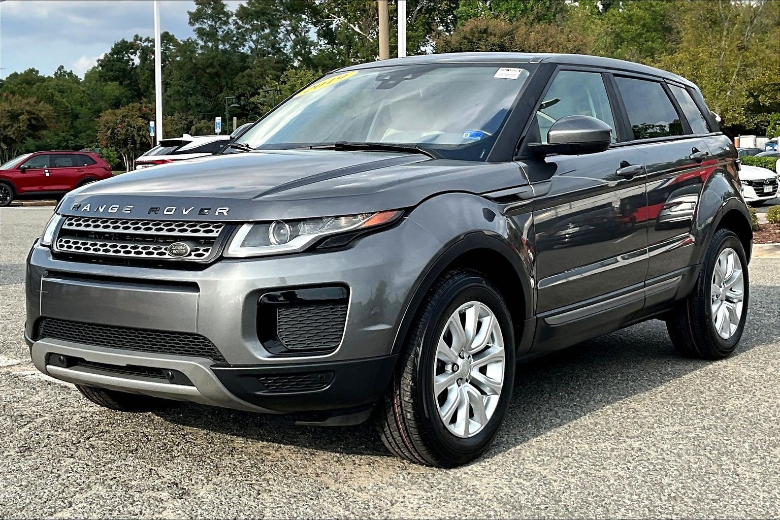 Used 2019 Land Rover Range Rover Evoque SE