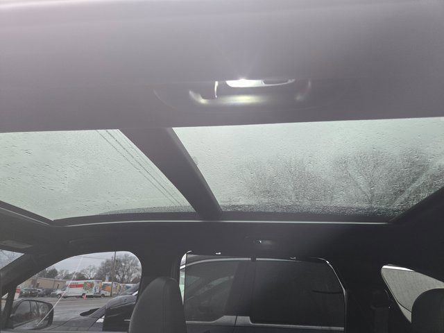 Used 2025 Kia Sorento SX Prestige image 22