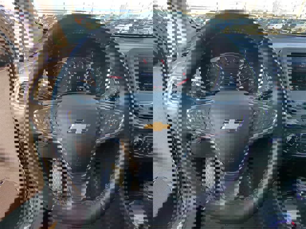 Used 2020 Chevrolet Equinox LT w/ Driver Convenience Package image 21