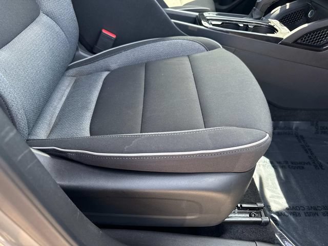 Used 2025 Chevrolet TrailBlazer LT FWD image 16