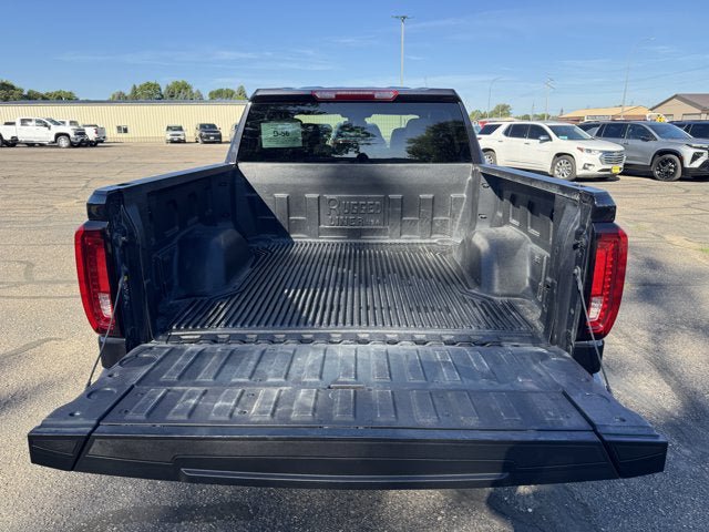 Used 2026 GMC Sierra 1500 SLT AWD/4WD image 9