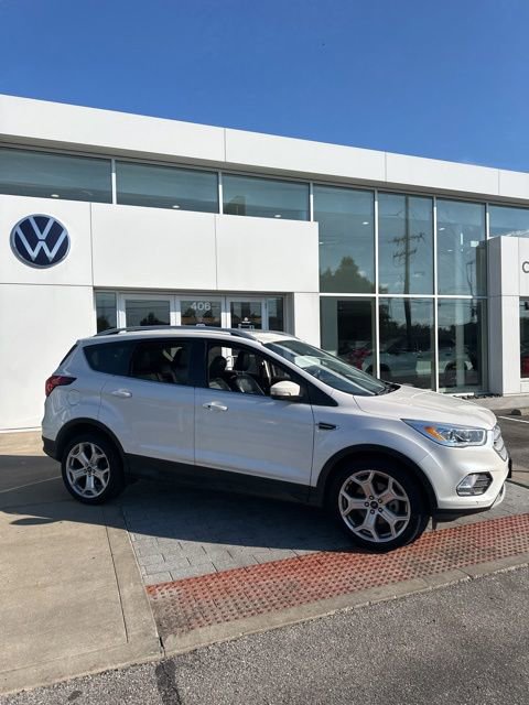 Used 2019 Ford Escape Titanium FWD image 3