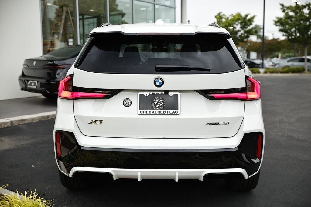 New 2026 BMW X1 xDrive28i w/ Technology Package AWD/4WD image 10