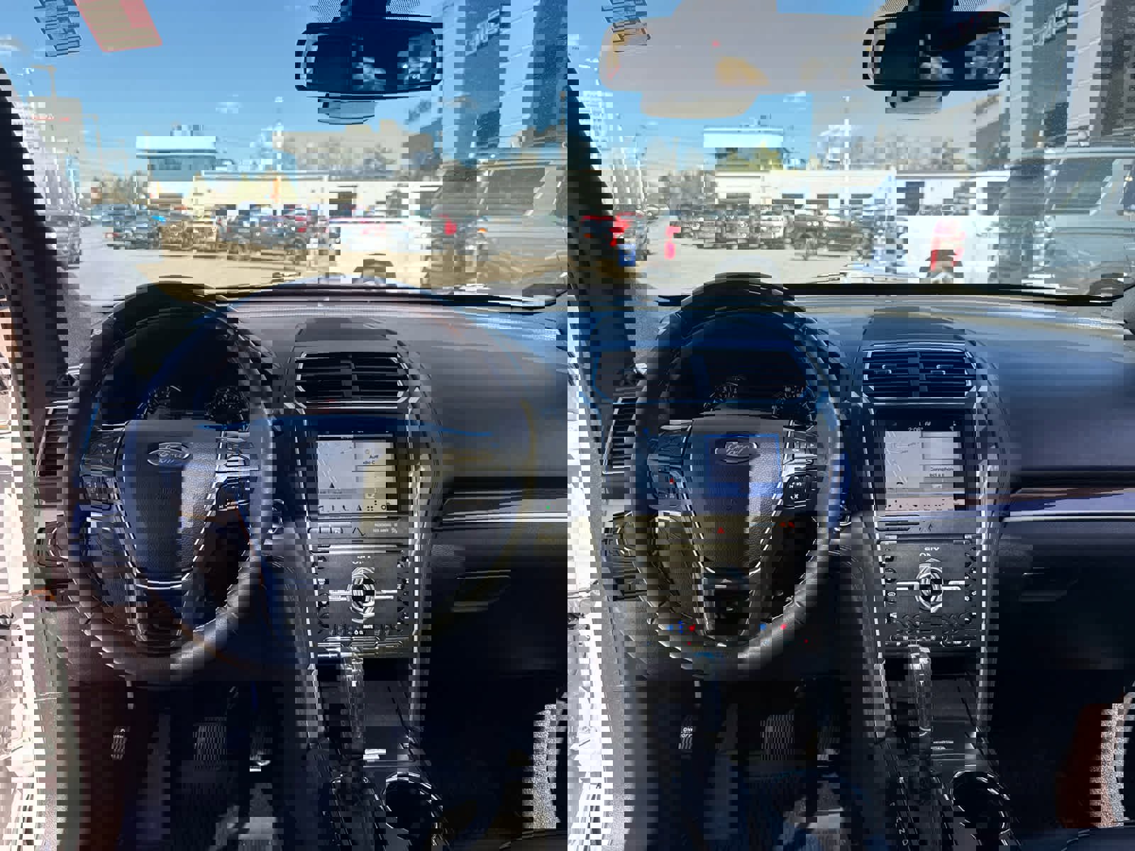 Used 2019 Ford Explorer Platinum AWD/4WD image 15