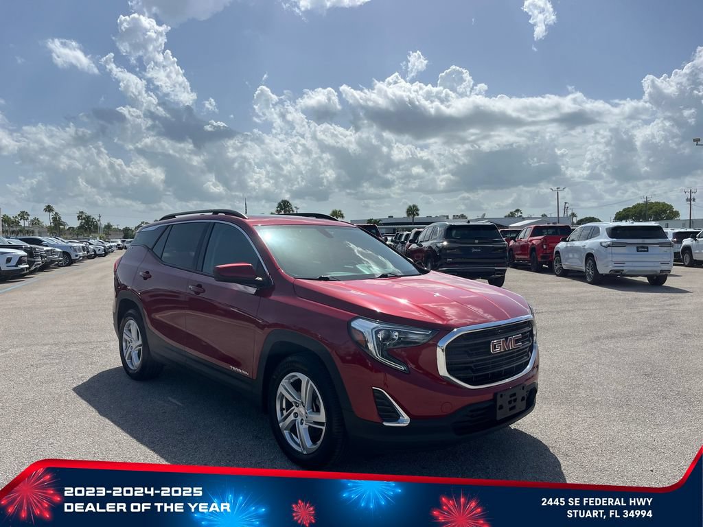Used 2018 GMC Terrain SLE w/ Driver Convenience Package FWD image 2