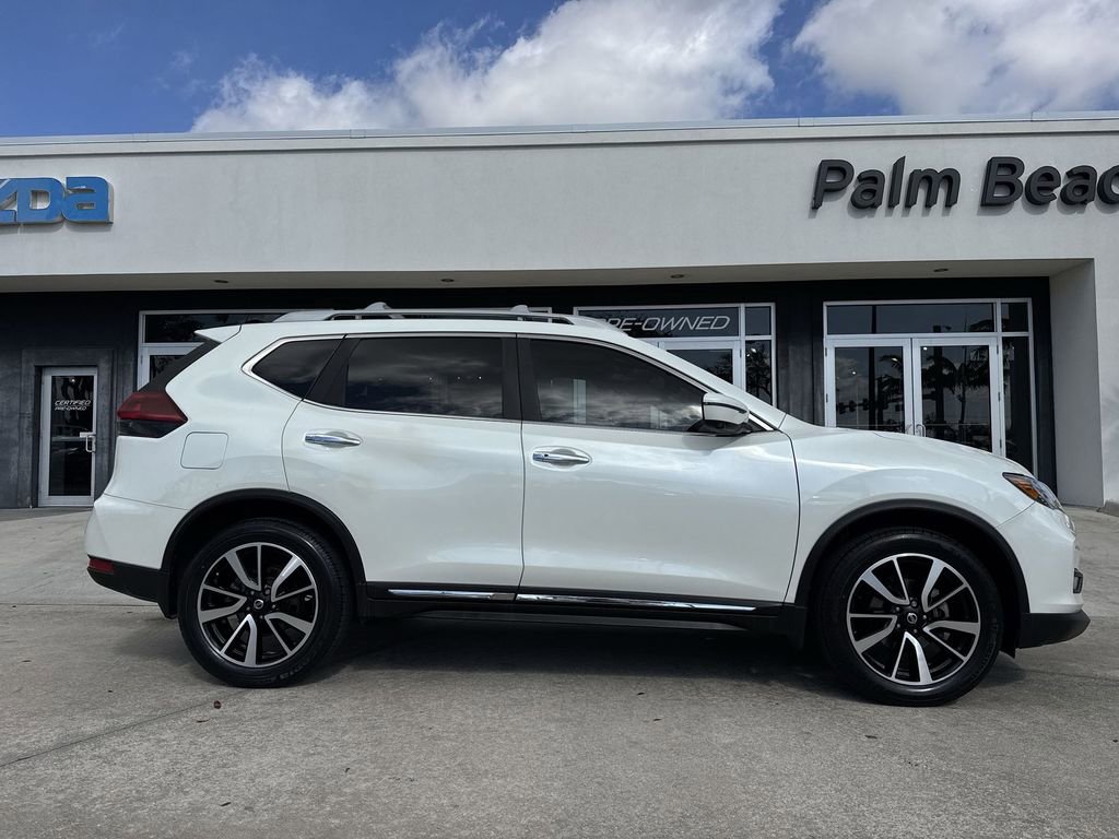 Used 2020 Nissan Rogue SL w/ Premium Package image 23