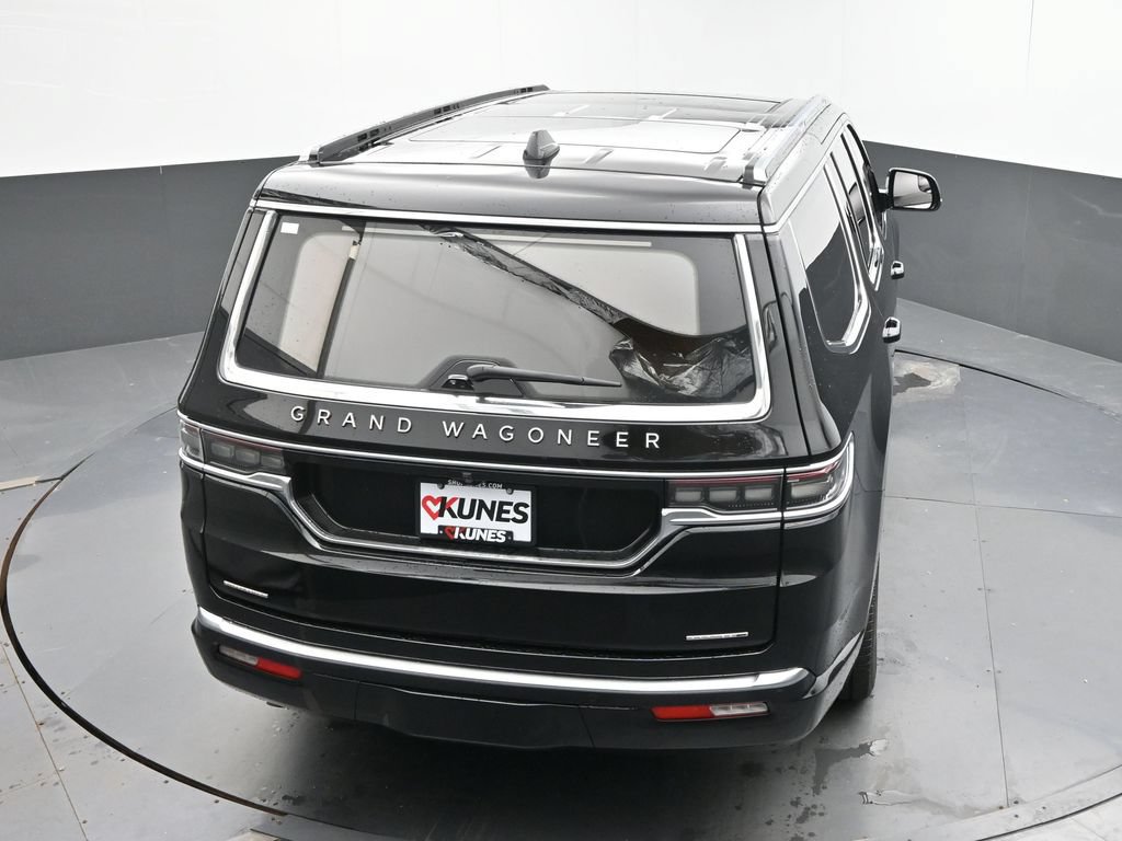 Used 2022 Jeep Grand Wagoneer Series III AWD/4WD image 12