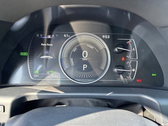 New 2025 Lexus ES 300h w/ Luxury Package image 18