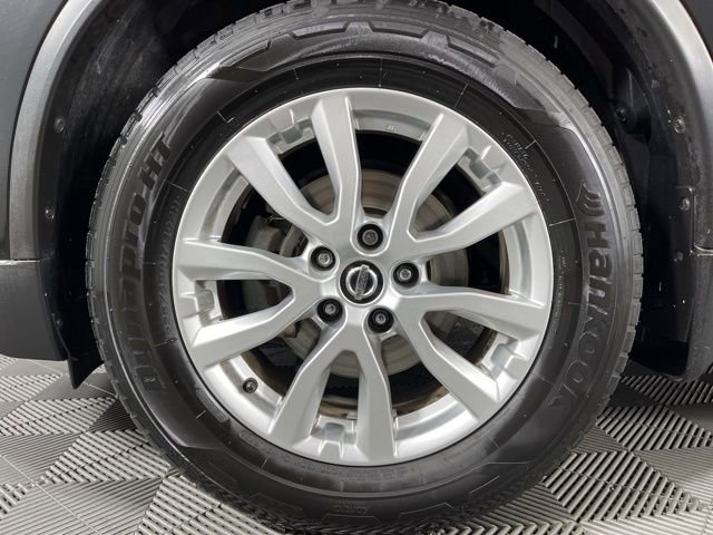 Used 2019 Nissan Rogue S w/ Special Edition Package image 12