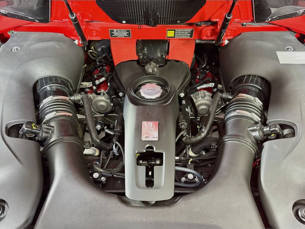 Used 2022 Ferrari F8 Tributo RWD image 5