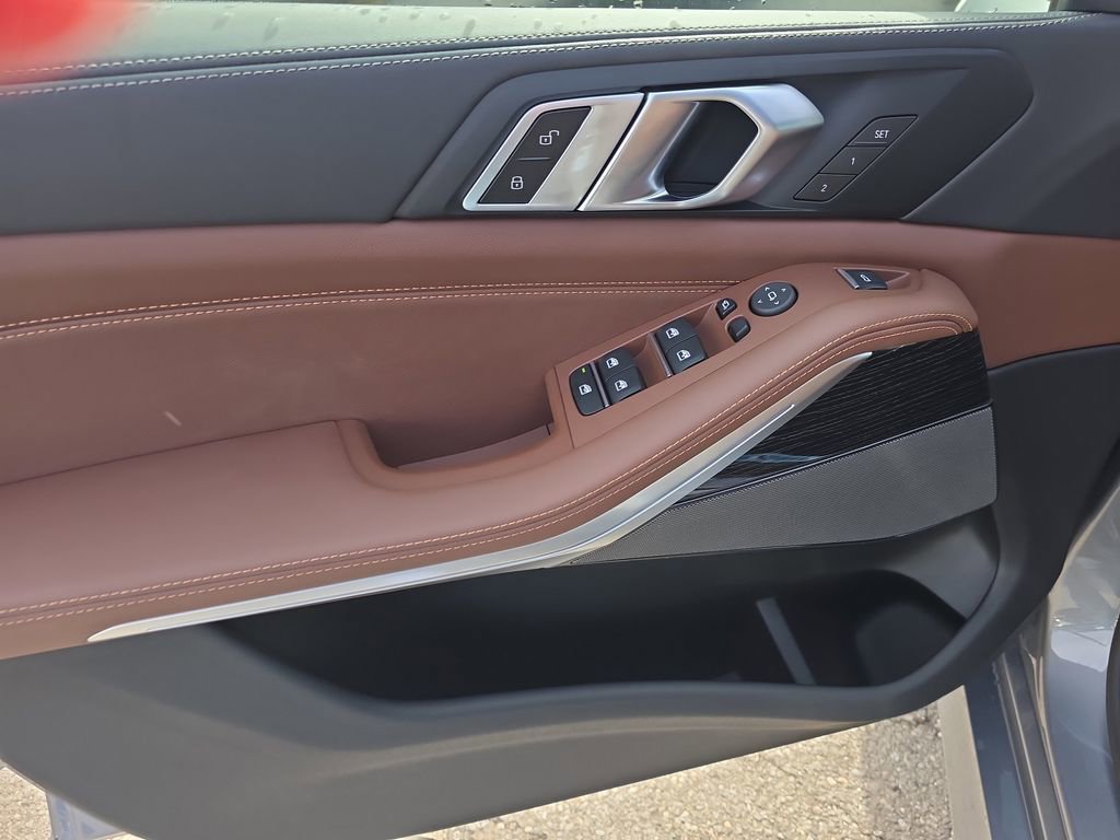 New 2026 BMW X5 xDrive40i w/ M Sport Package image 11