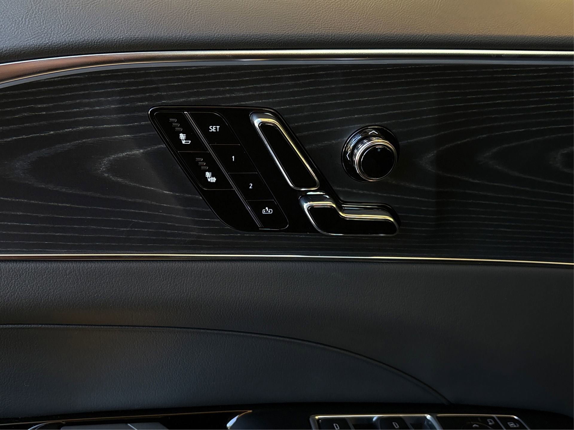 New 2026 Cadillac Lyriq Luxury image 30