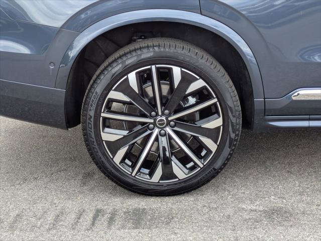 New 2026 Volvo XC90 B6 Plus w/ Protection Package Premier AWD/4WD image 9