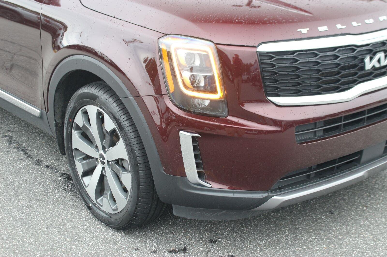 Used 2022 Kia Telluride EX w/ EX Premium Package AWD/4WD image 9