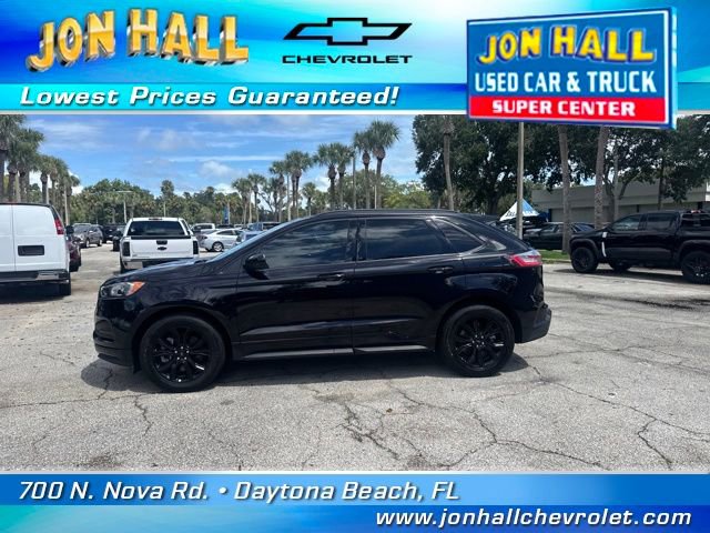 Used 2024 Ford Edge SE w/ Black Appearance Package image 4