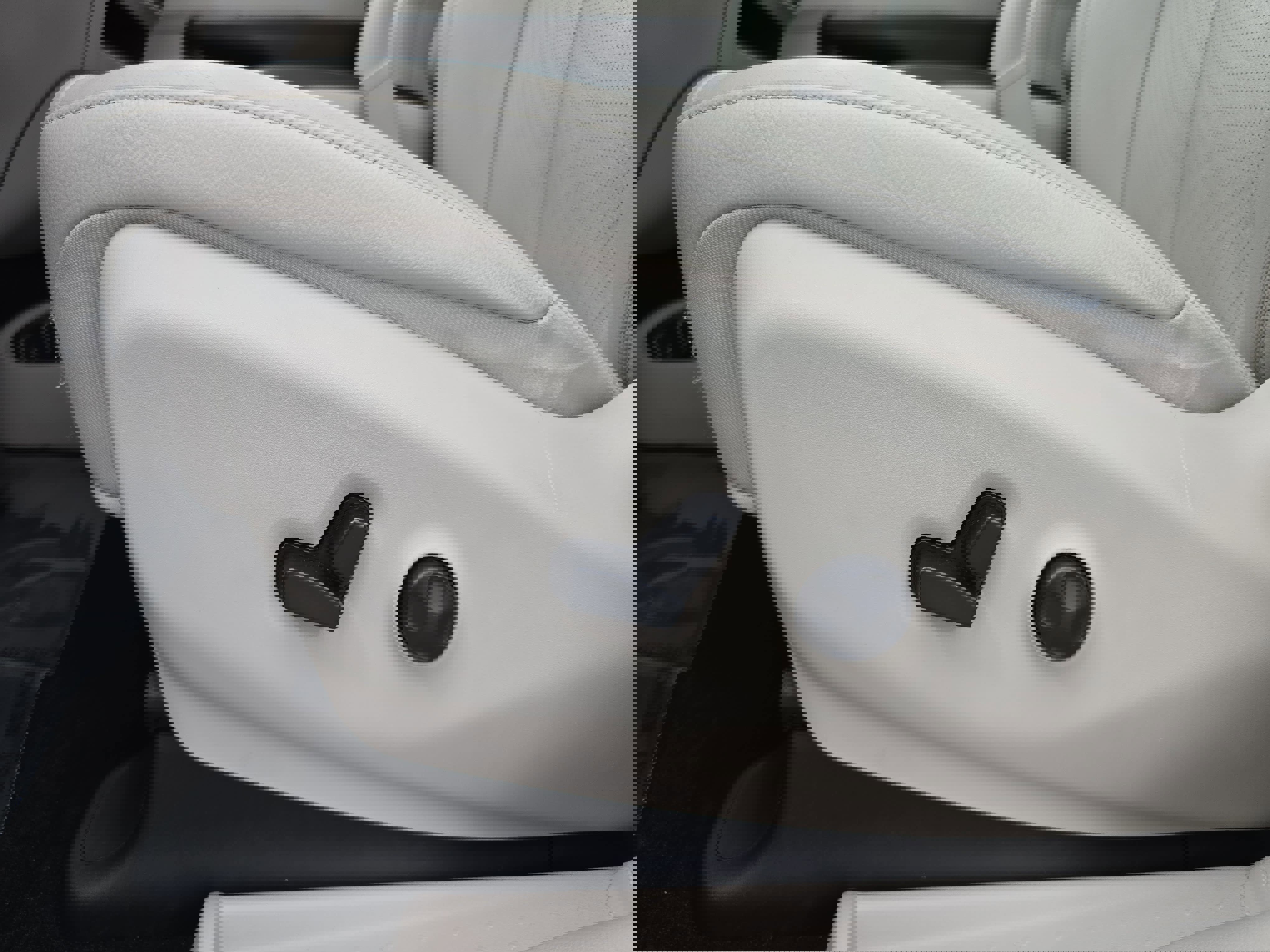 Used 2018 Chrysler Pacifica Touring-L image 30