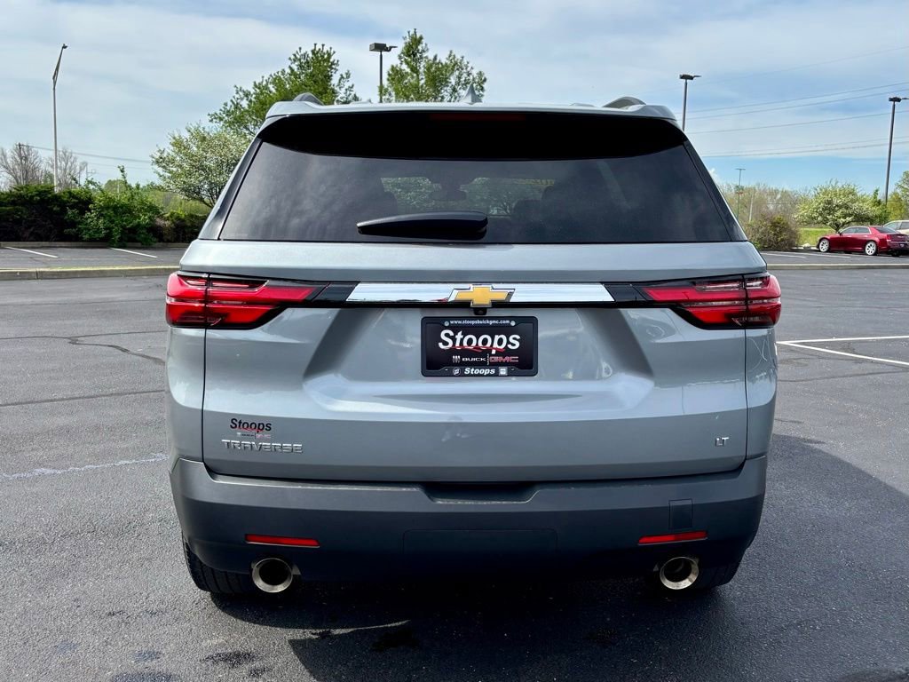 Used 2023 Chevrolet Traverse LT w/ LPO, Floor Liner Package FWD image 6
