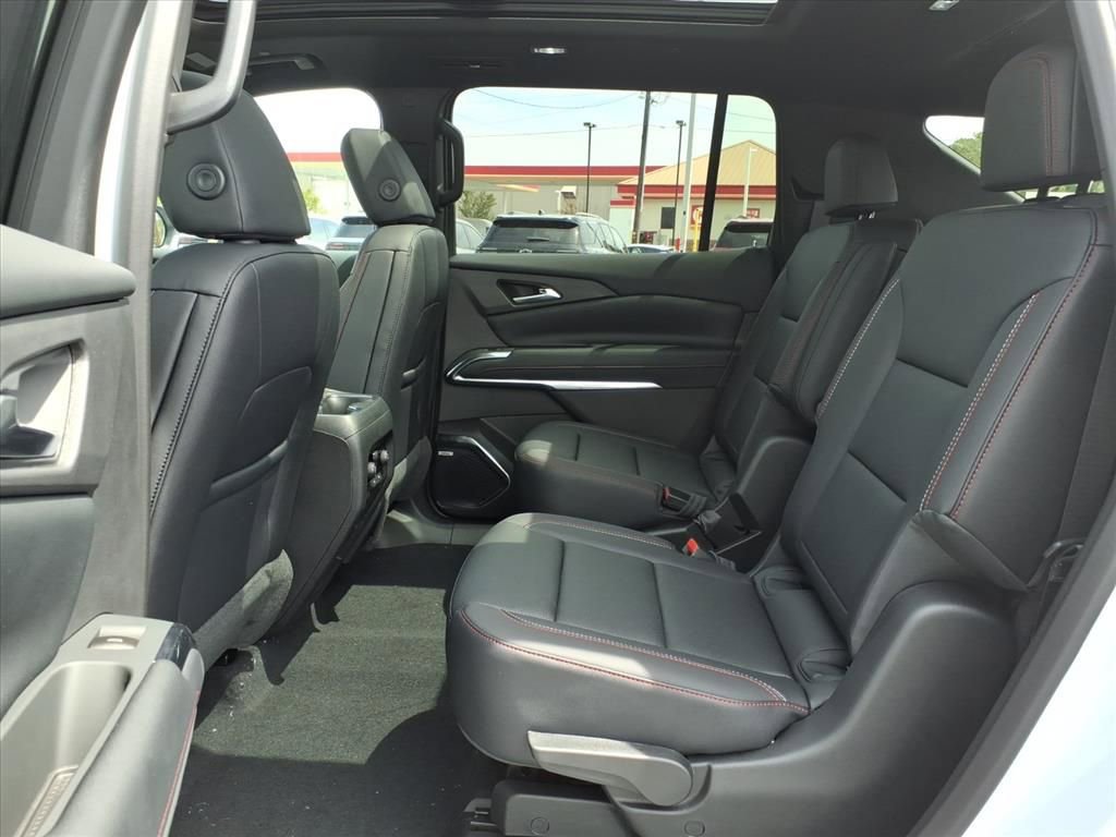 New 2026 Chevrolet Traverse Z71 w/ Enhanced Driving Package AWD/4WD image 14