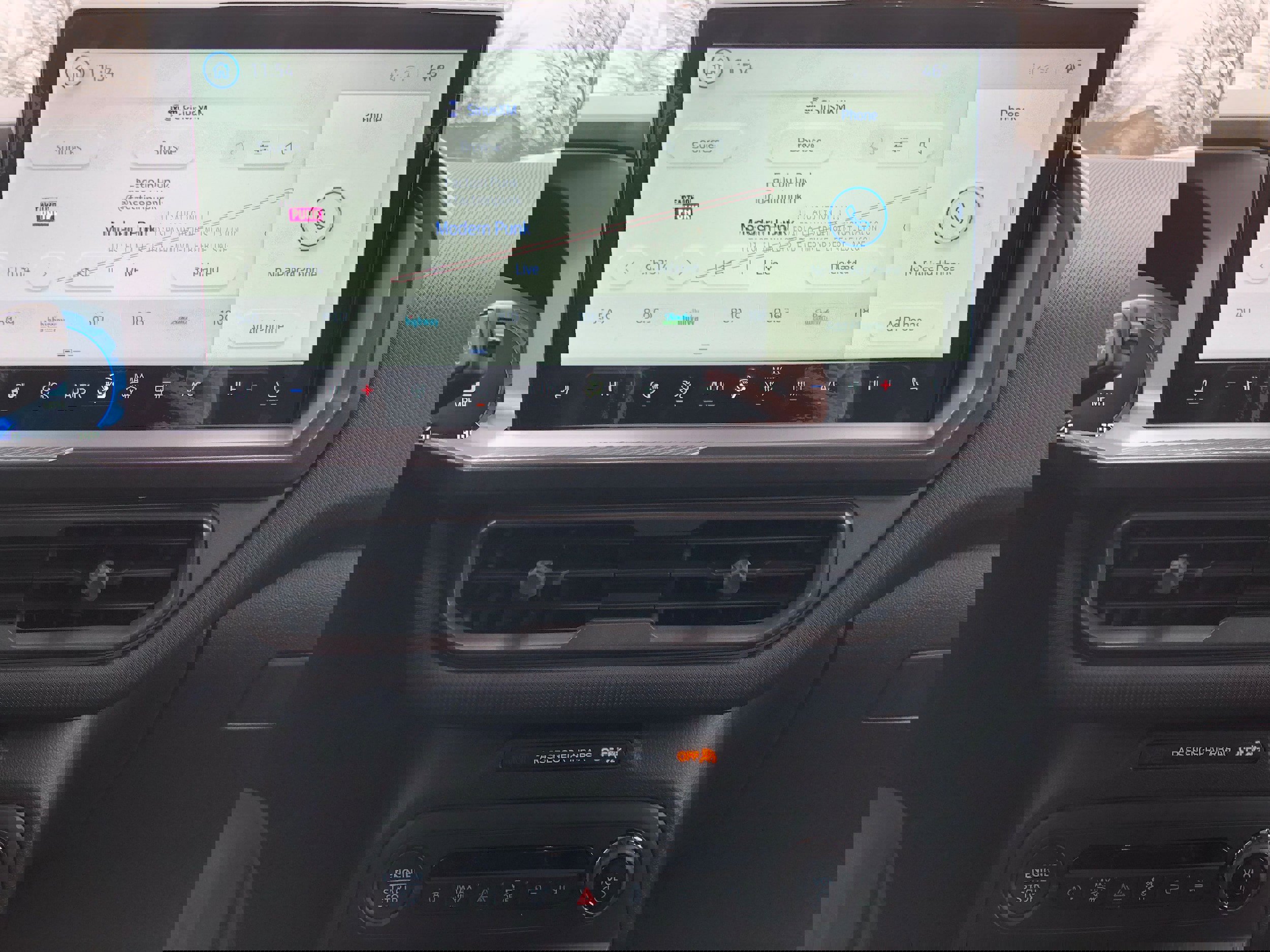 New 2025 Ford Bronco Sport Outer Banks image 13