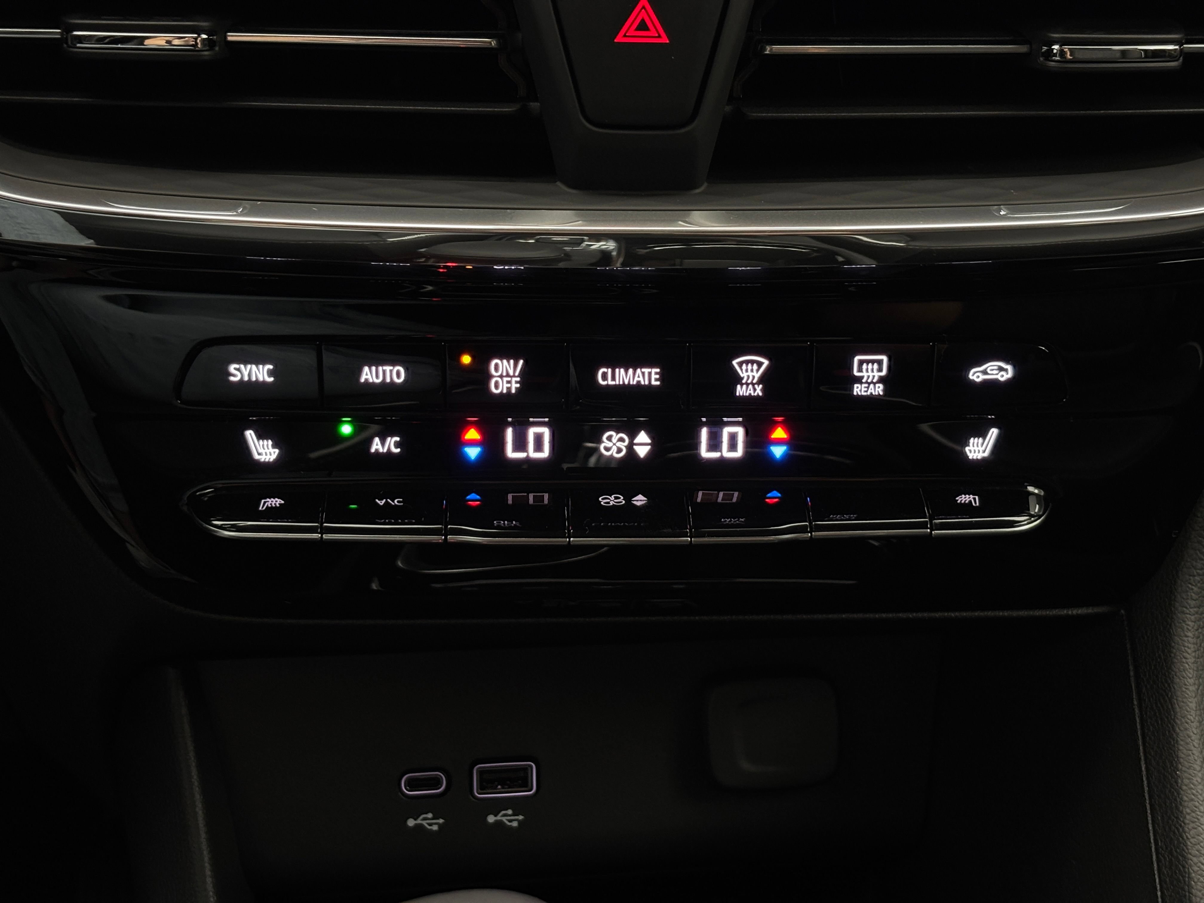 New 2026 Buick Encore GX Avenir w/ Avenir Technology Package AWD/4WD image 26