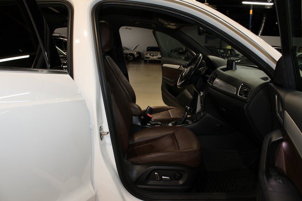 Used 2018 Audi Q3 2.0T Premium Plus w/ Premium Plus Package image 12