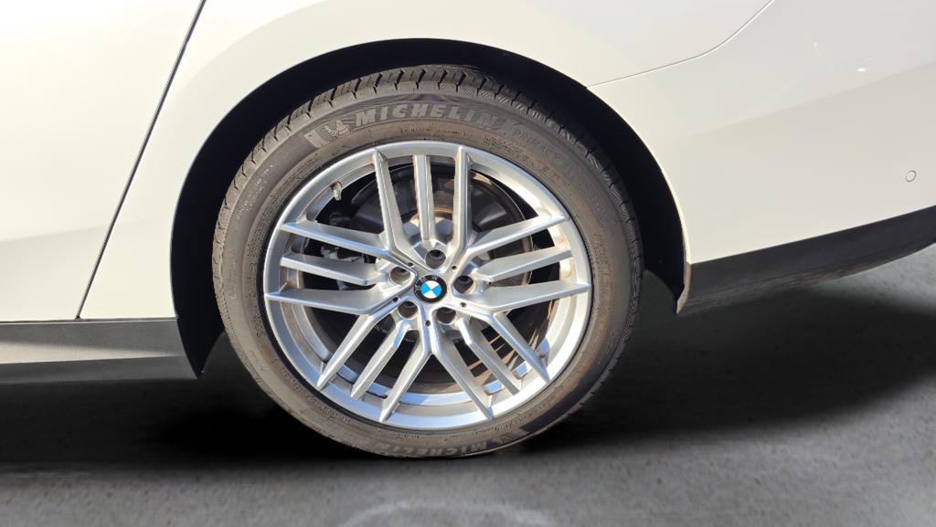 Used 2025 BMW 530i xDrive image 15