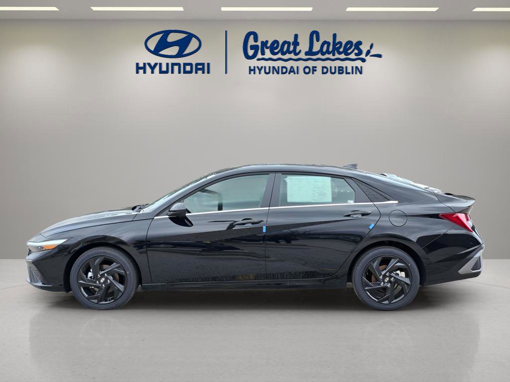 New 2026 Hyundai Elantra SEL Sport image 2