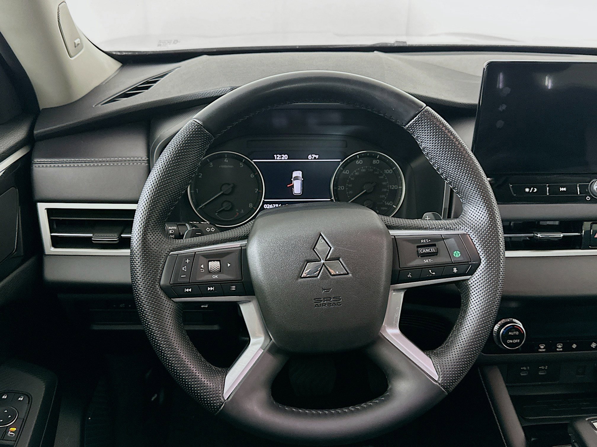 Used 2025 Mitsubishi Outlander SE AWD/4WD image 18