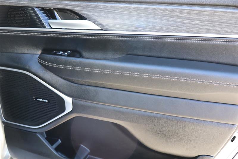 Used 2024 Jeep Wagoneer Series III image 11