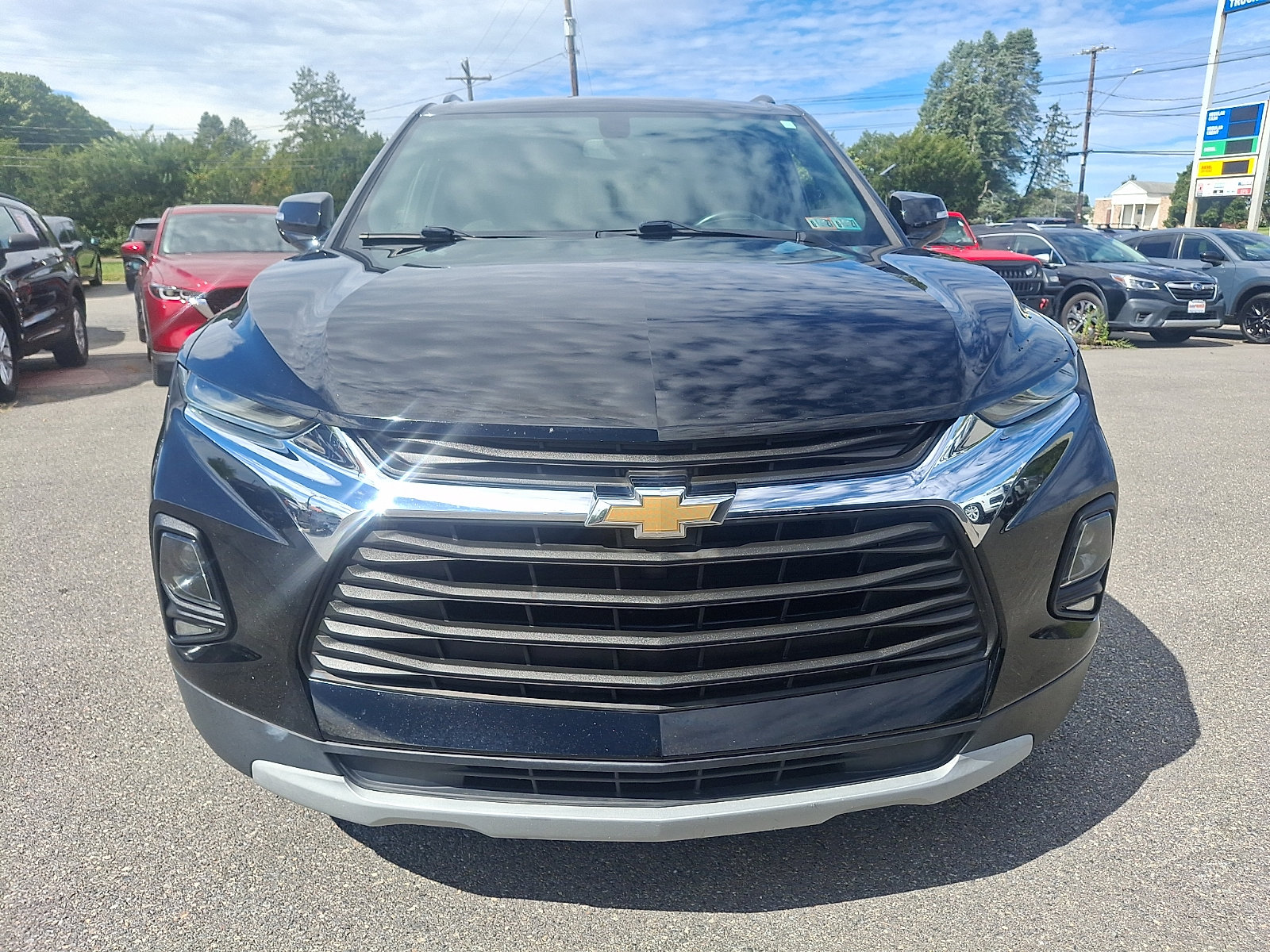 Used 2019 Chevrolet Blazer LT AWD/4WD image 2