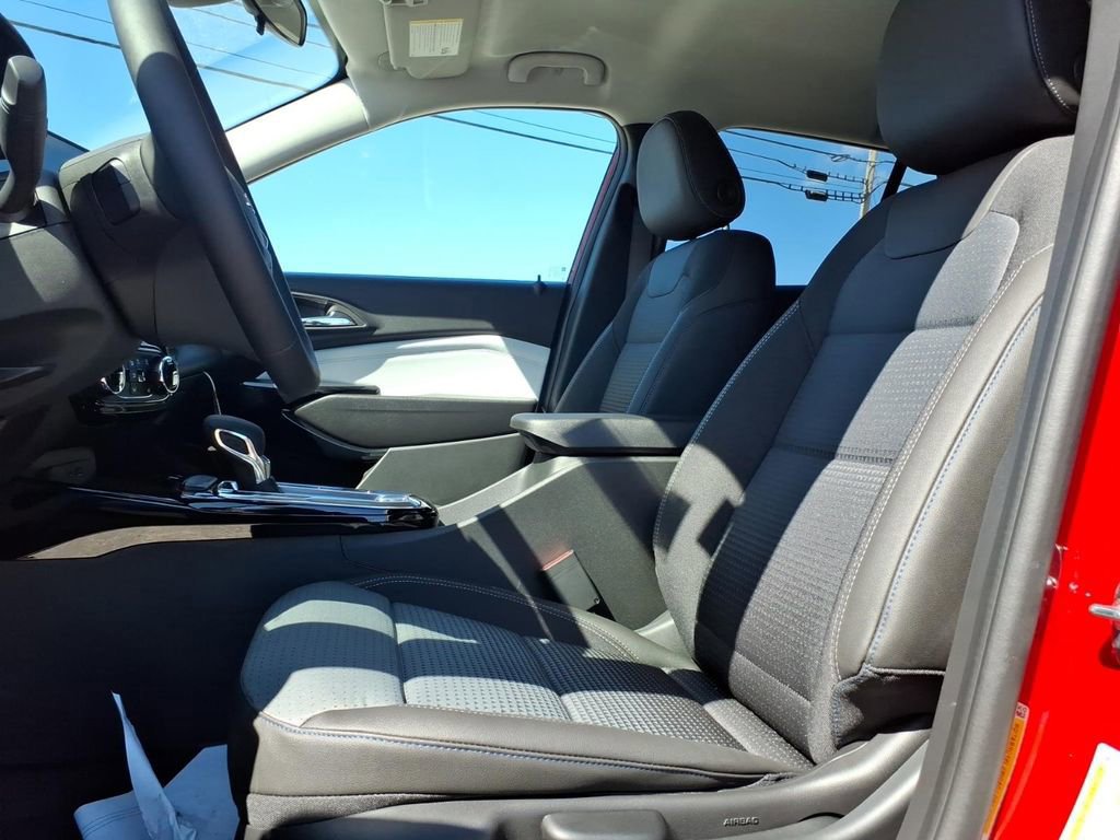 New 2026 Chevrolet Trax LT w/ LT Convenience Package image 12
