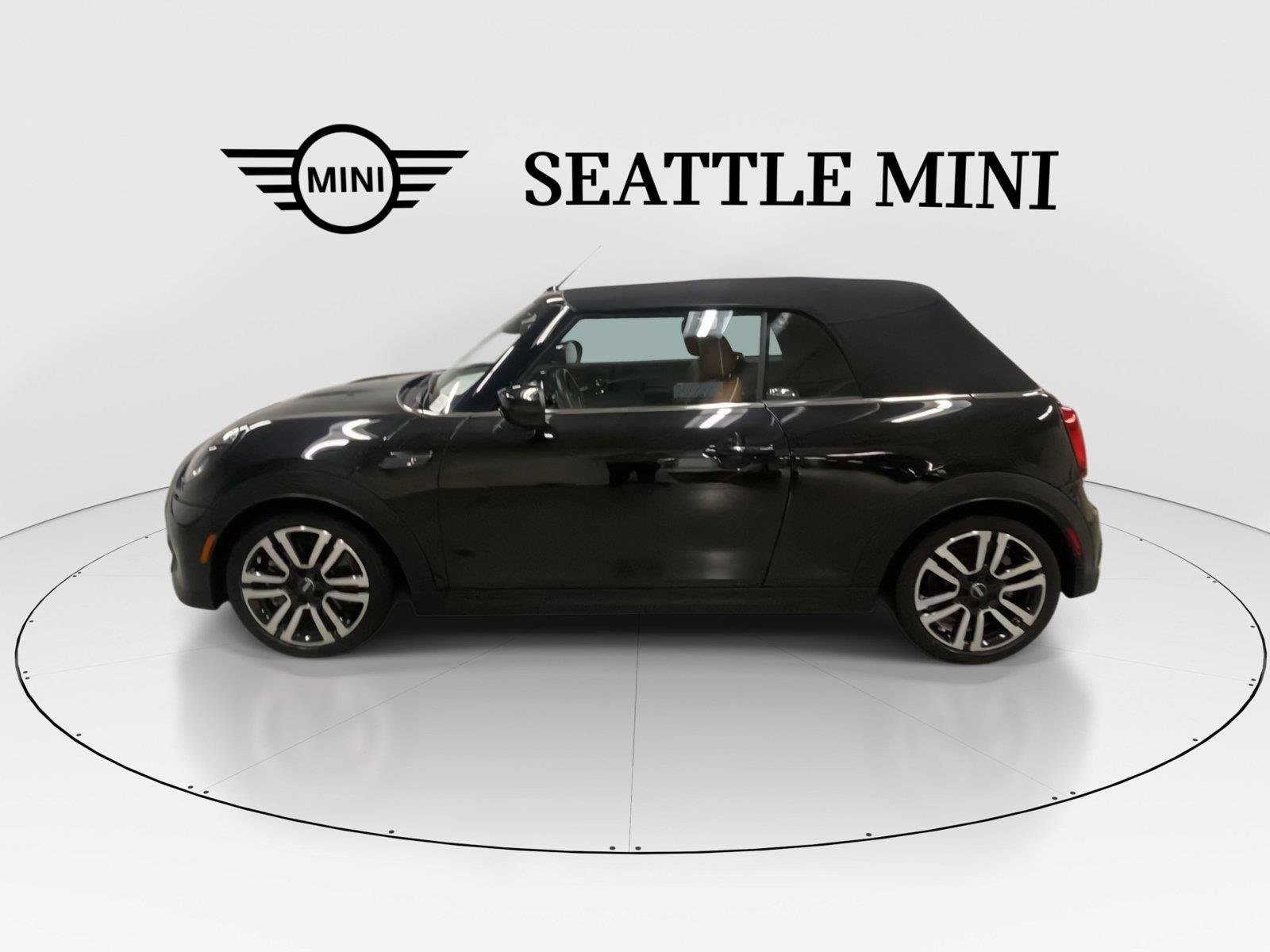 Used 2024 MINI Cooper S w/ Signature Upholstery Package FWD image 7