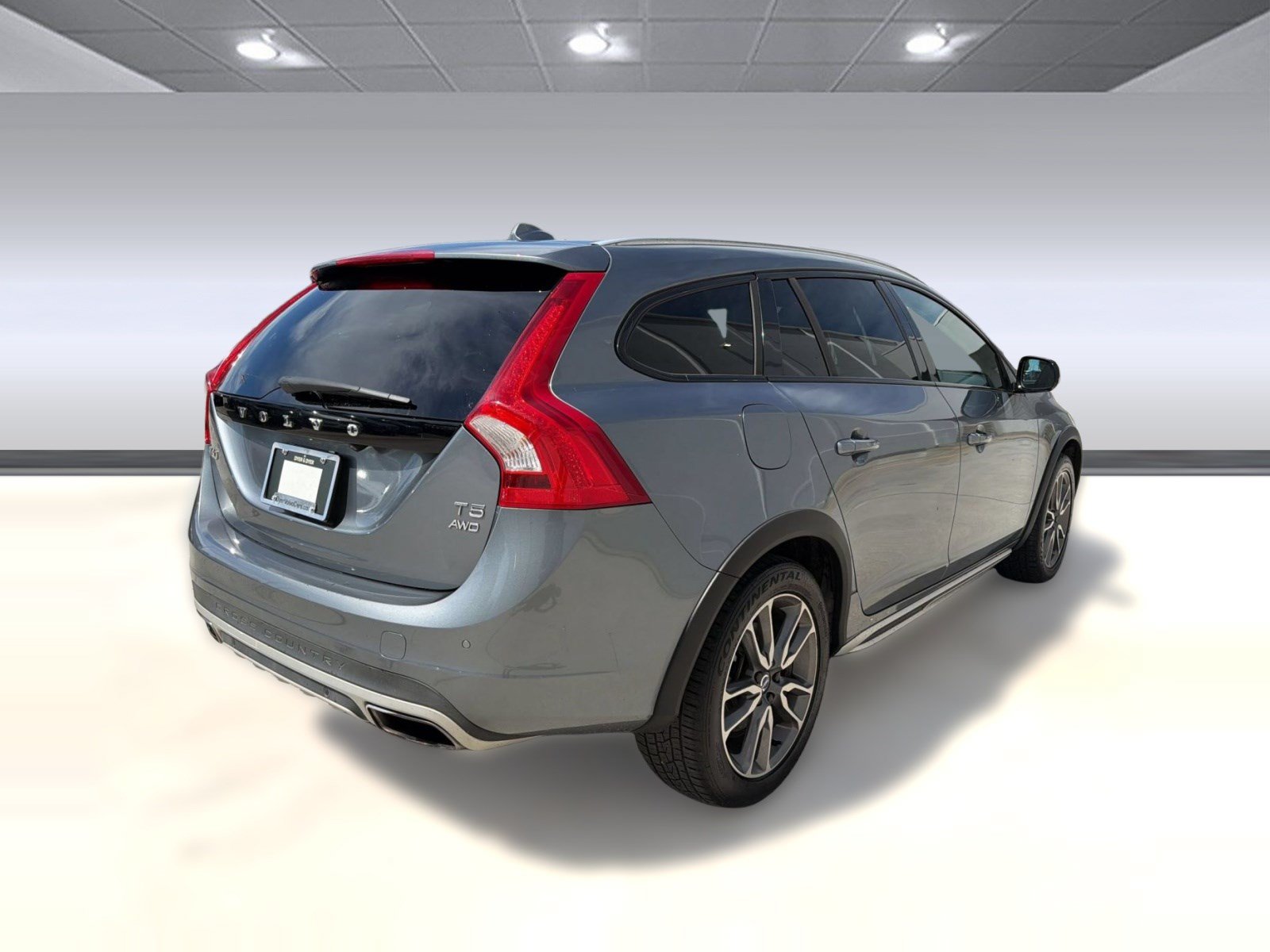Used 2018 Volvo V60 T5 Cross Country w/ Convenience Package AWD/4WD image 9