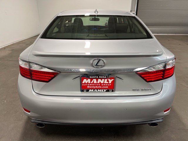 Used 2015 Lexus ES 350 w/ Premium Package FWD image 4