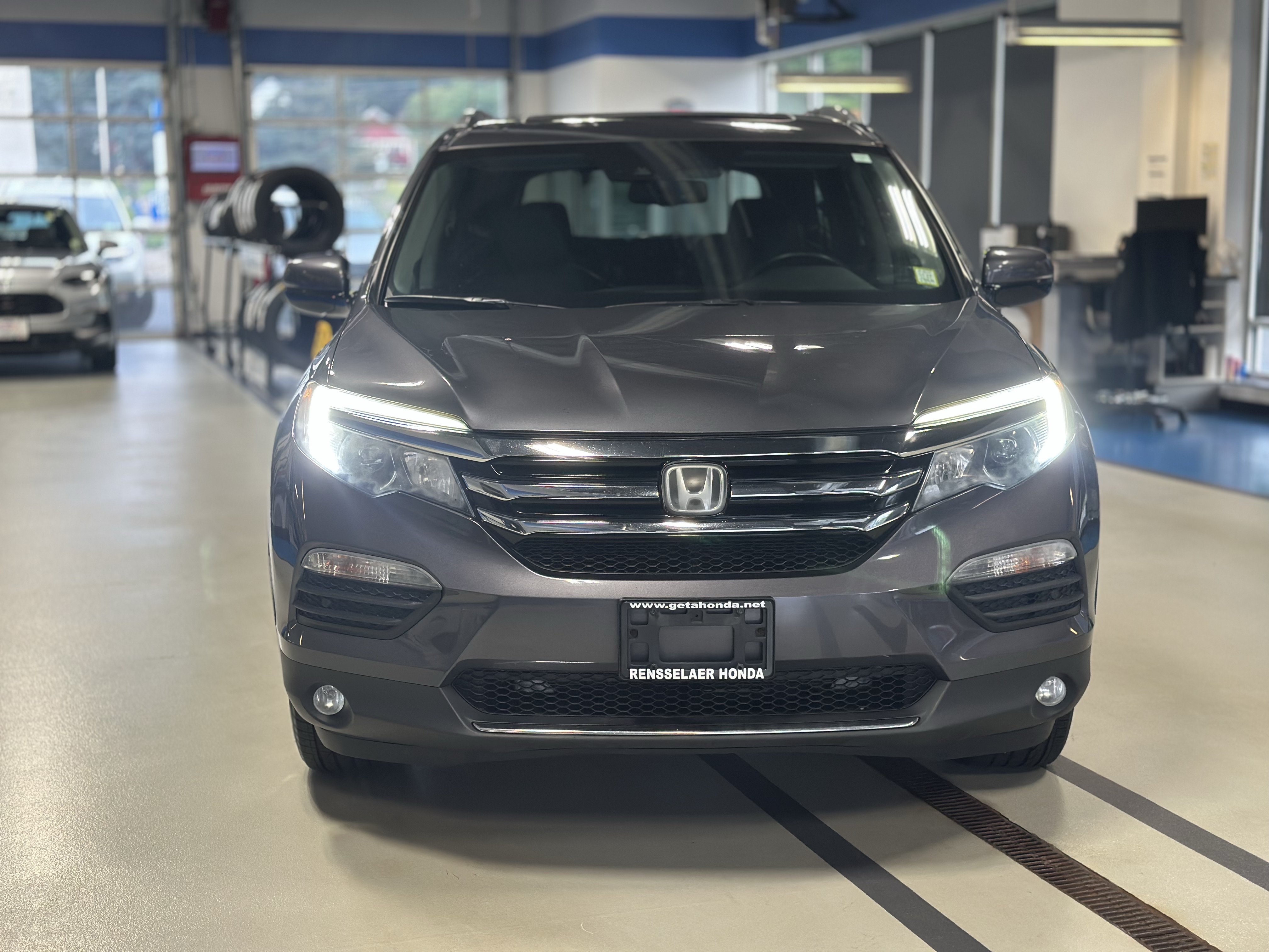 Used 2018 Honda Pilot Elite image 3
