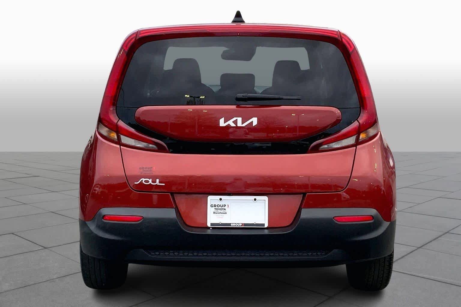 Used 2022 Kia Soul LX w/ Technology Package image 5