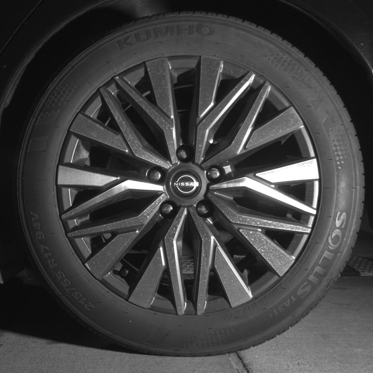 Used 2025 Nissan Altima 2.5 SV image 14