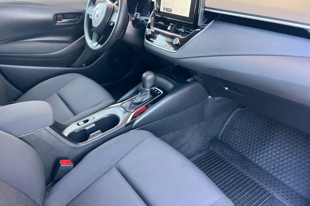 Certified 2026 Toyota Corolla LE w/ LE Premium Package FWD image 17