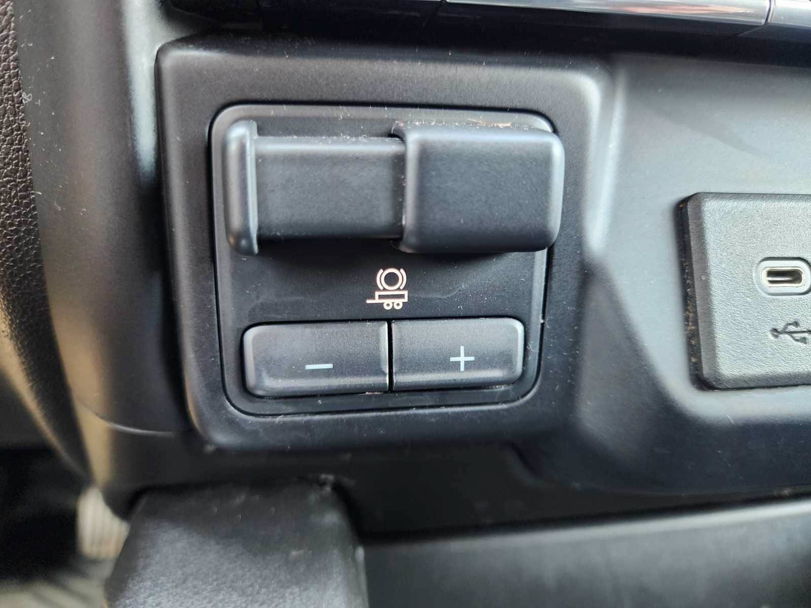 Used 2021 Chevrolet Silverado 1500 LT Trail Boss w/ Convenience Package II AWD/4WD image 26
