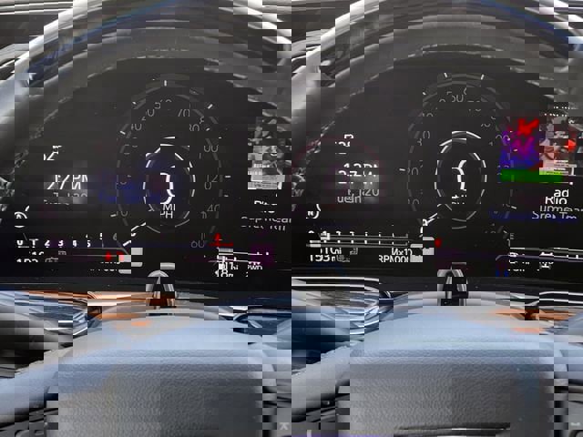 Certified 2024 Cadillac Escalade Premium Luxury image 17