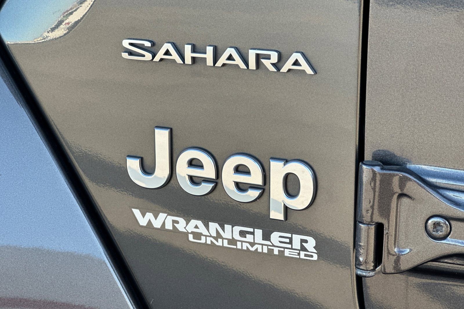 Used 2019 Jeep Wrangler Unlimited Sahara image 27