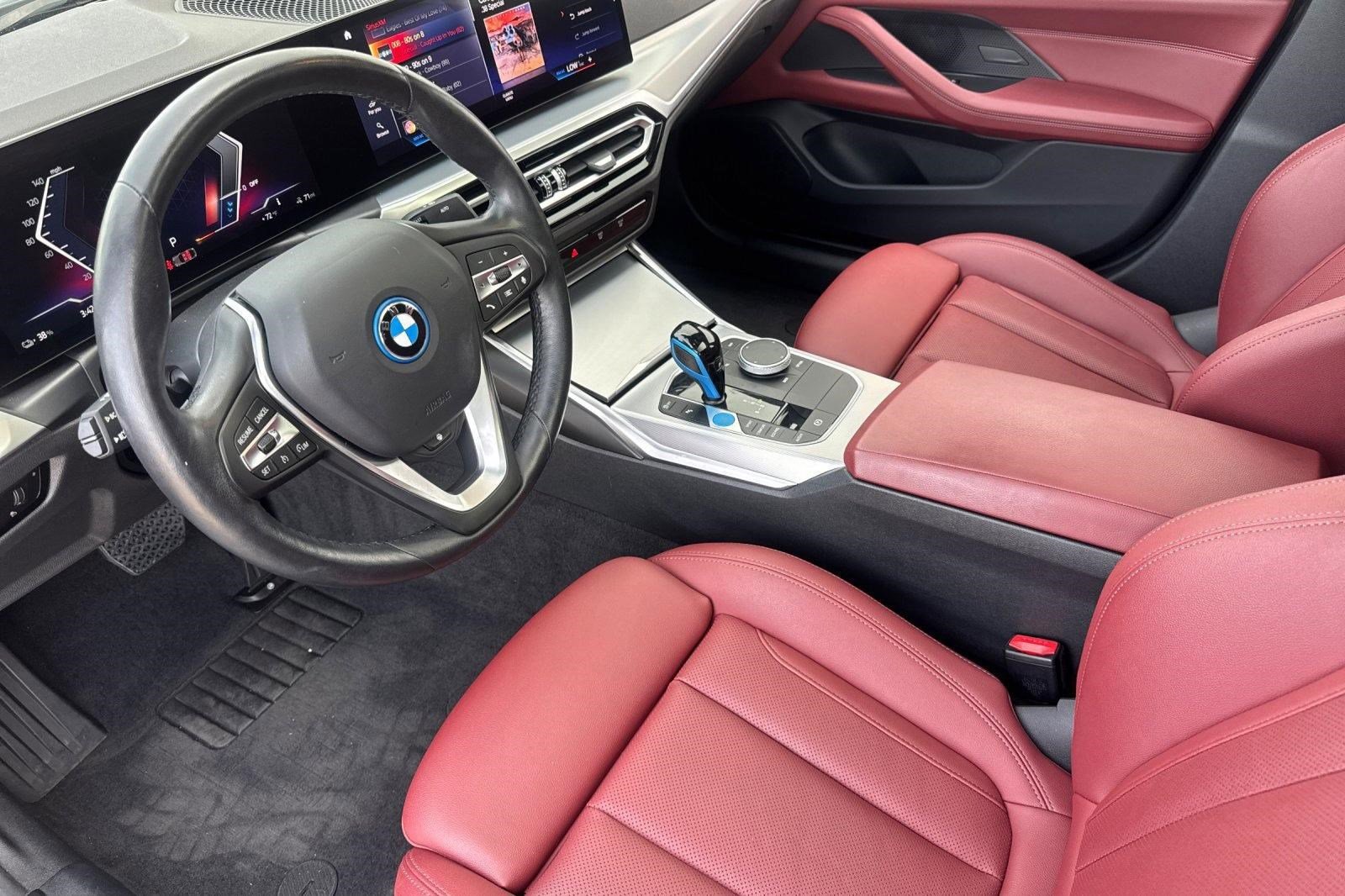 Certified 2023 BMW i4 eDrive35 w/ Premium Package image 4