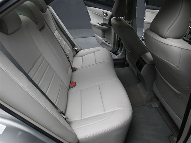 Used 2016 Toyota Camry XLE image 16